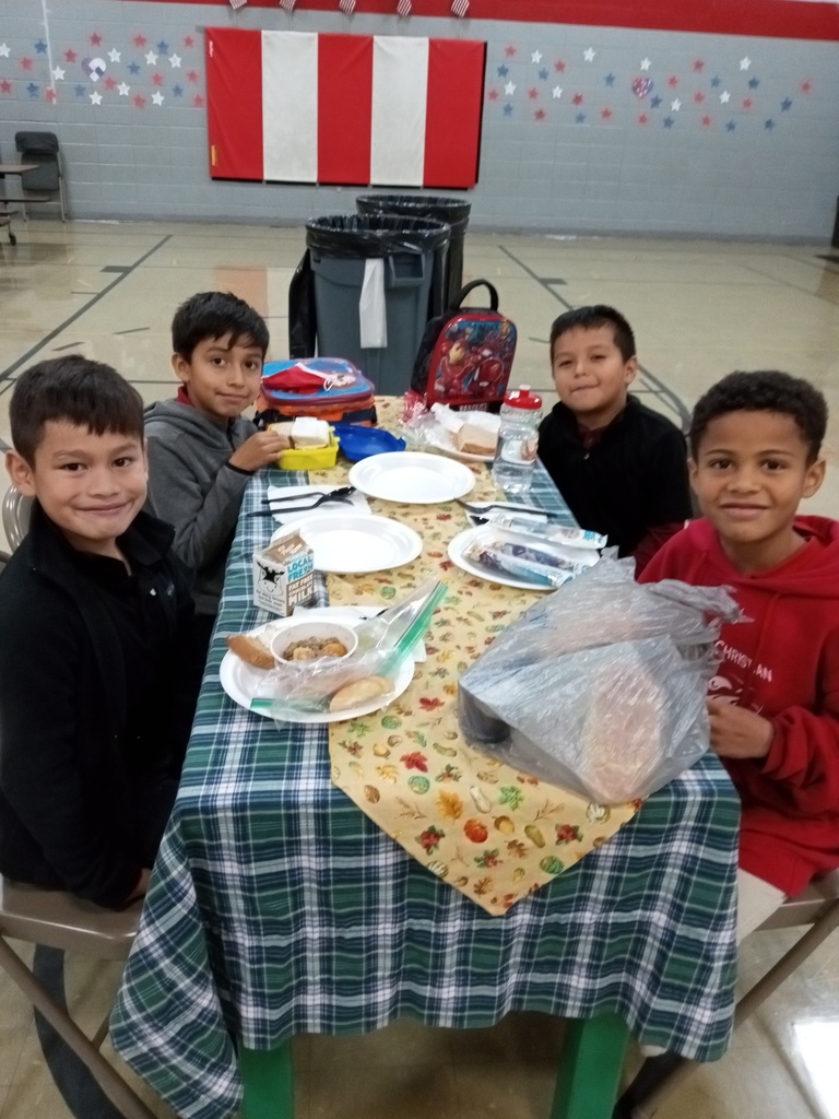 Students eating lunch in the cafeteria at Rock County Christian School